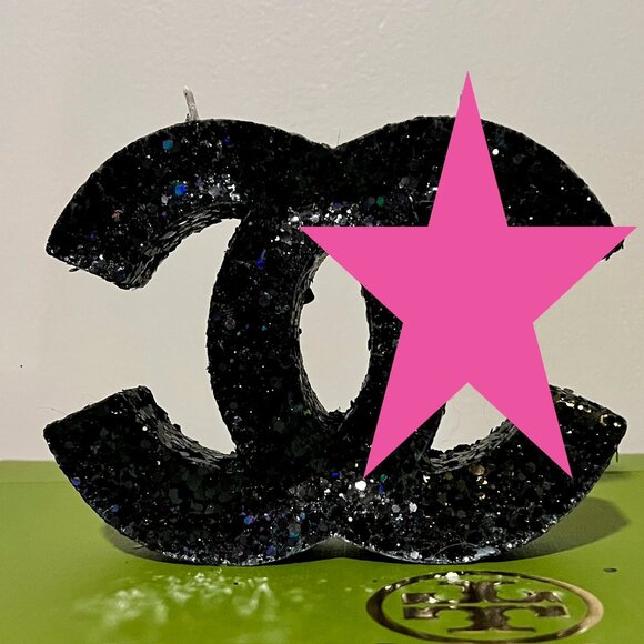 AVAILABLE NOW!! Black Glitter Double C Logo Candle Handmade - CC LOGO - Picture 5 of 7